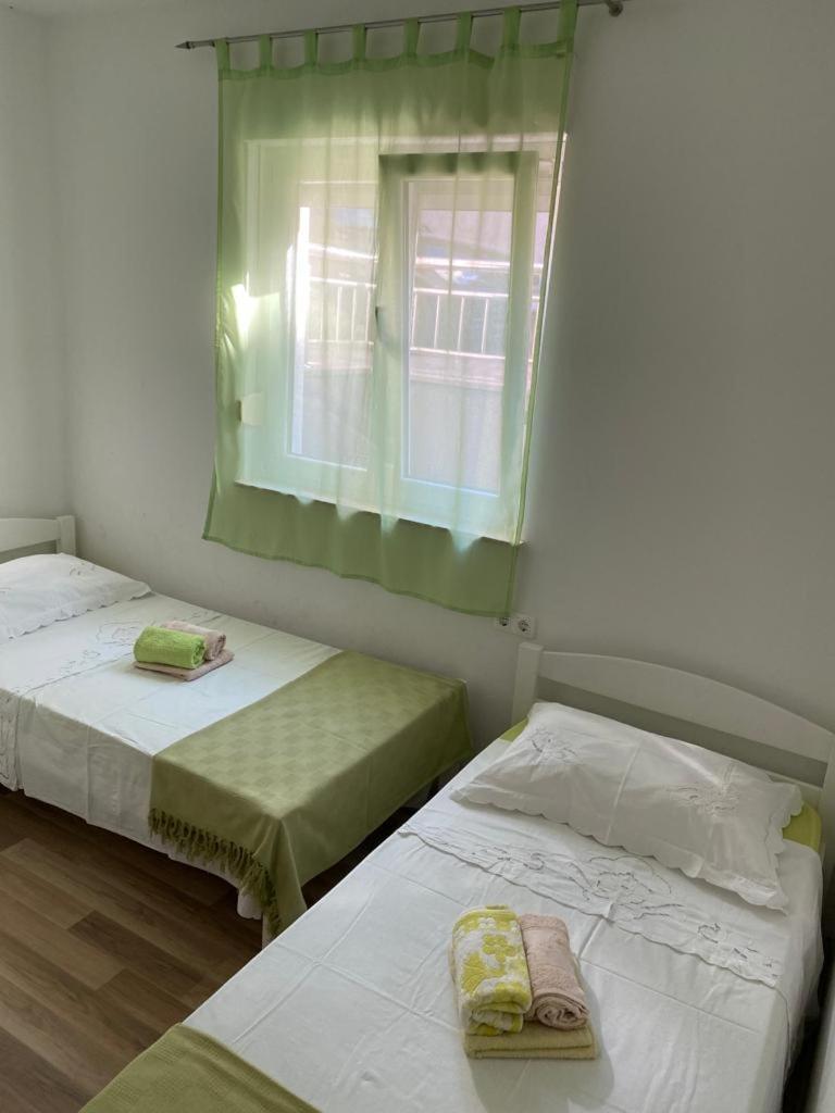 Dina Apartment Трогир Екстериор снимка